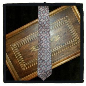 Brittany Bay tie.